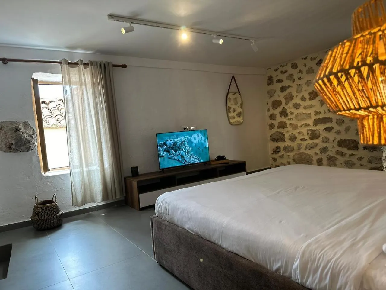 Lion'S Villa Vlore
