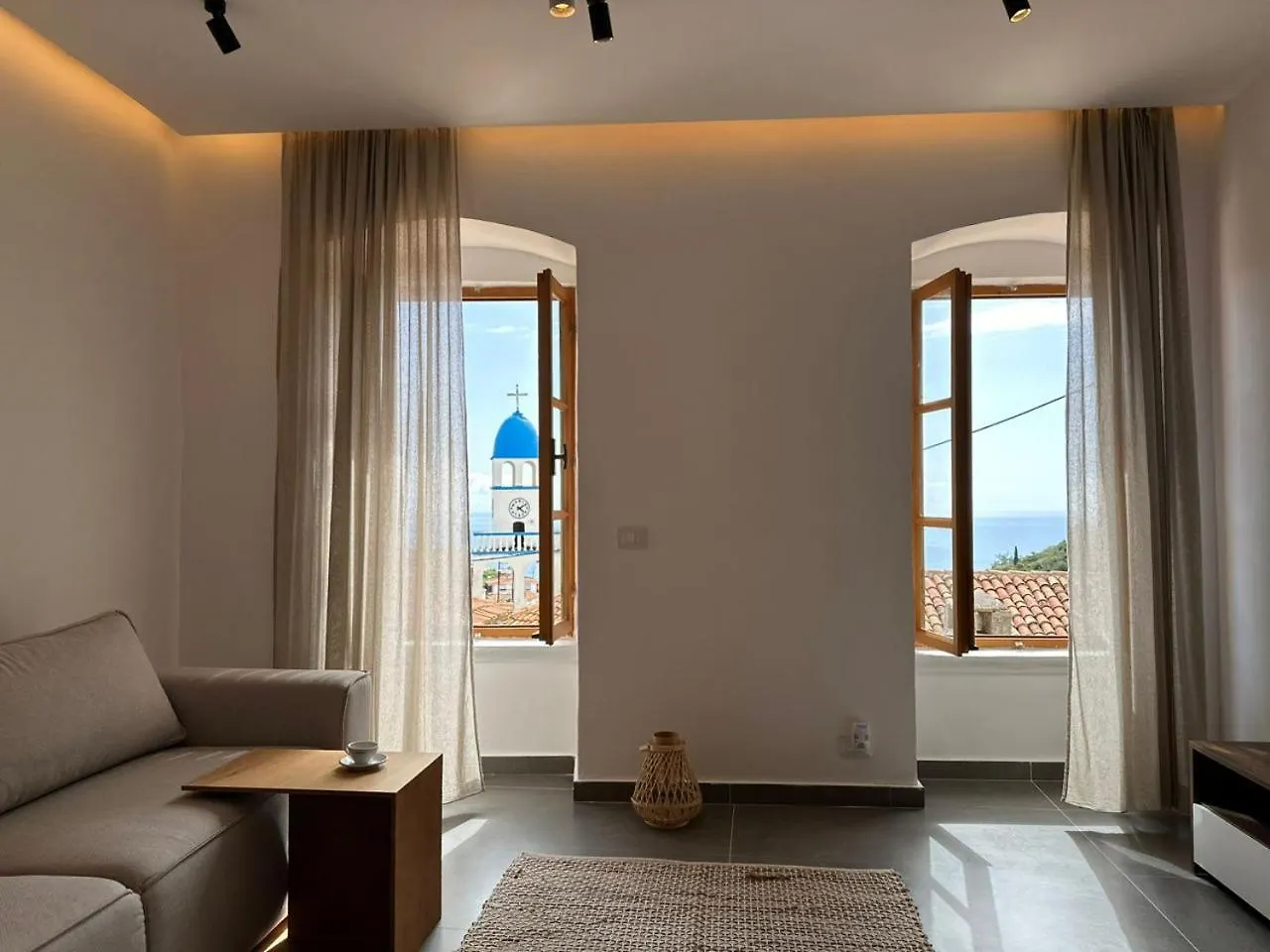 Lion'S Villa Vlore